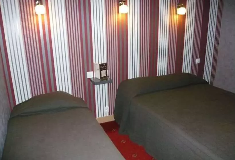 اتاق استاندارد سه نفره, Hôtel   Restaurant Saint Jacques