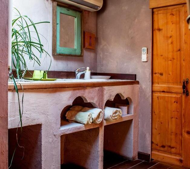 ガーデンビュースタンダードルーム, Demeure De Digoine Chambre D Hotes