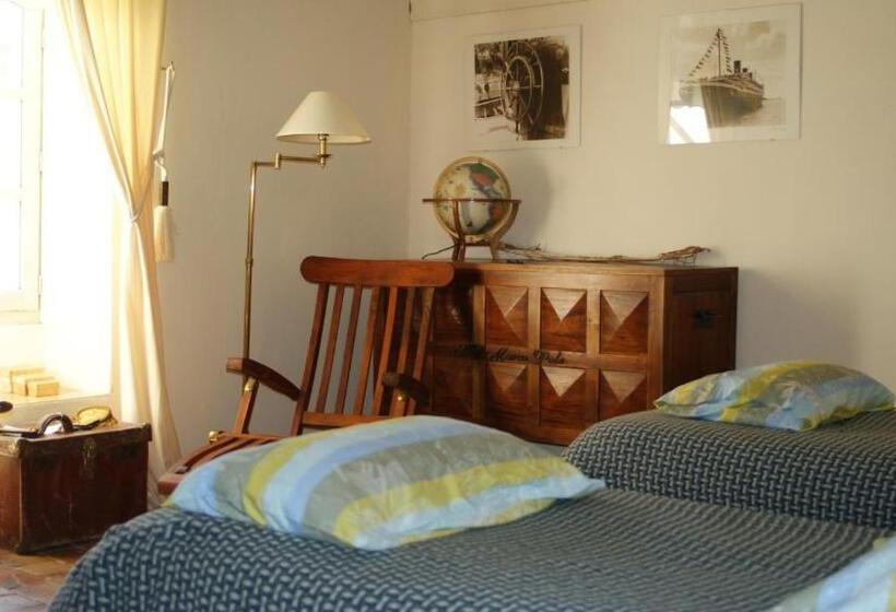 ガーデンビュースタンダードルーム, Demeure De Digoine Chambre D Hotes