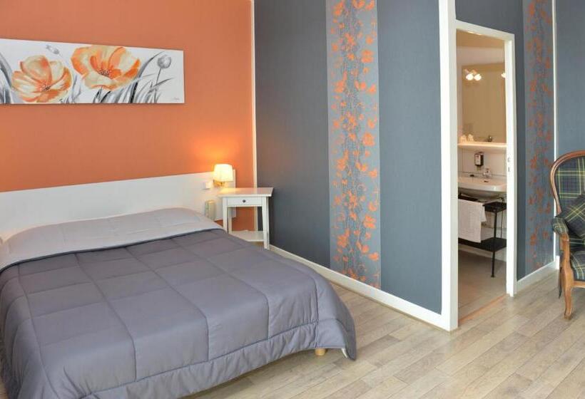 Номер Стандарт, Hôtel La Croix Blanche