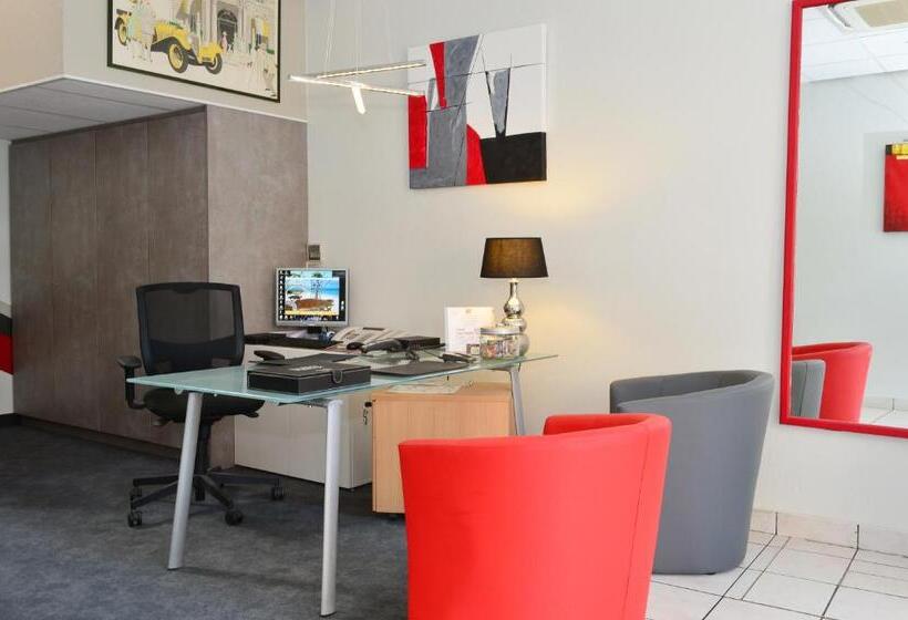 Номер Стандарт, Hôtel La Croix Blanche