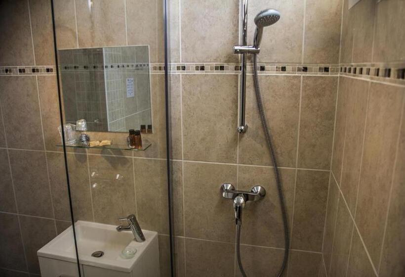 标准间, Le Mediterranee