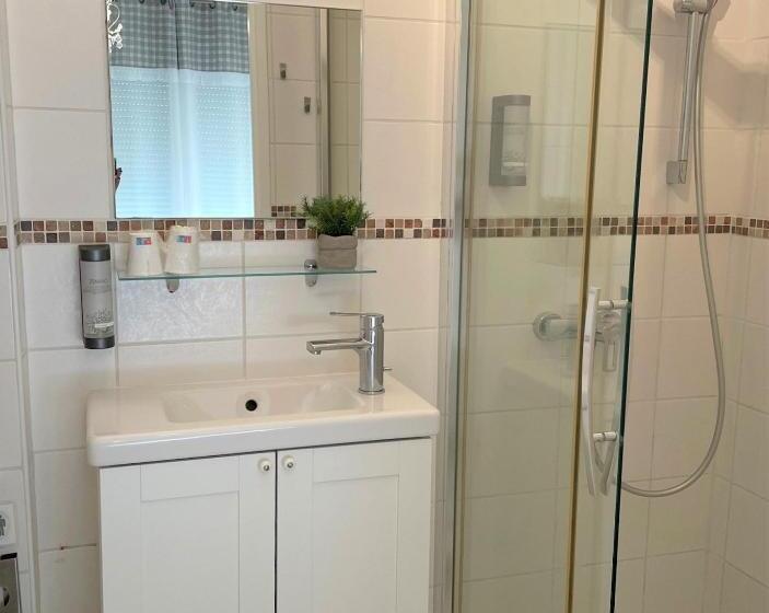 标准间, Le Mediterranee