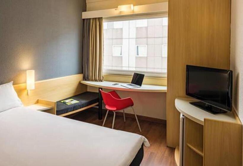 스탠다드 룸, Ibis Tambore