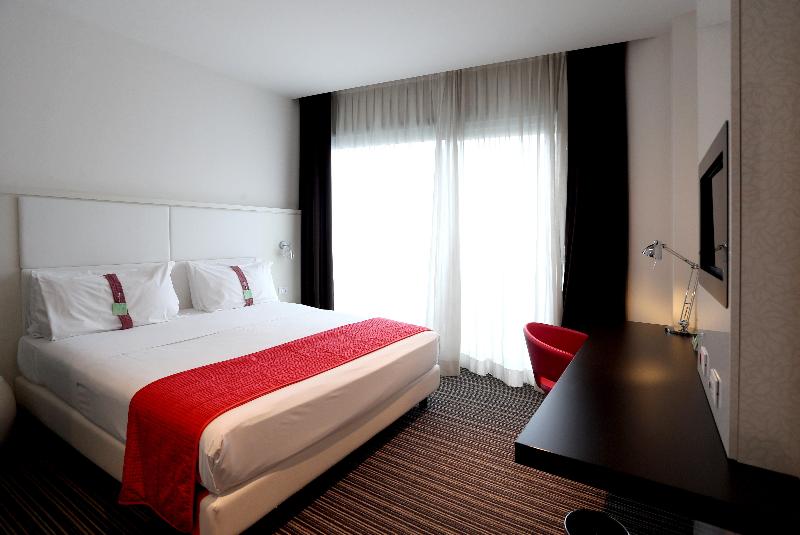 스탠다드 룸, Ibis Tambore