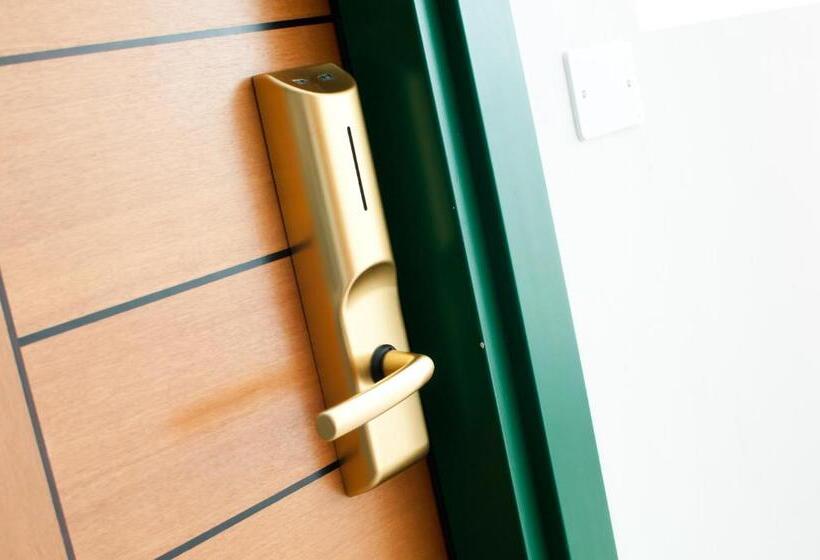 스탠다드 싱글 룸, Milan