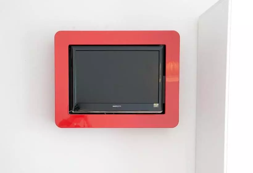 スタンダード4人部屋, Milan