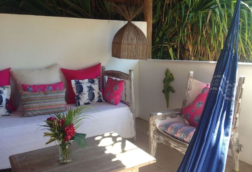 سوئیت مستر, Pousada Jardim Das Margaridas