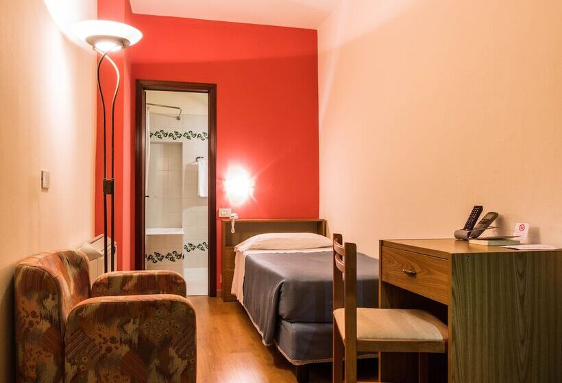 اتاق استاندارد یک نفره, Reale