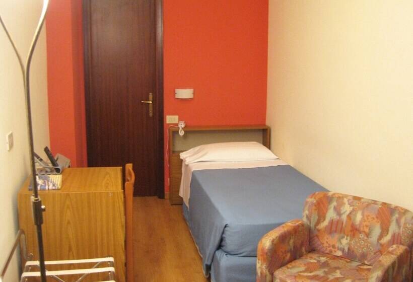 اتاق استاندارد یک نفره, Reale