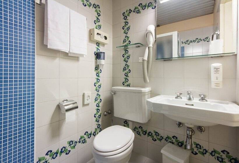 اتاق کلاسیک, Reale