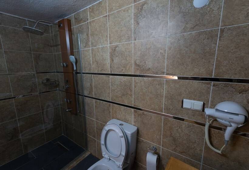Номер Deluxe, Rebetika Hotel & Bistro