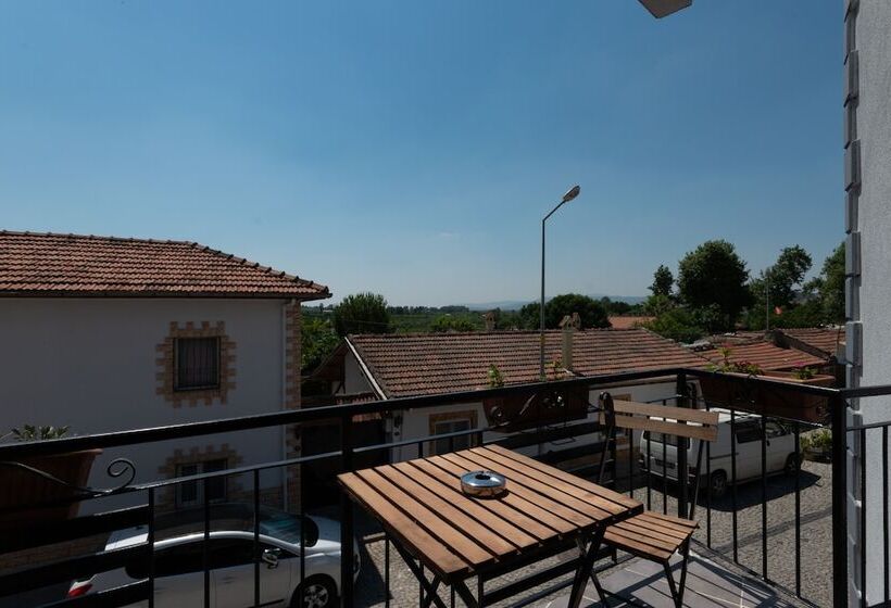 豪华房间, Rebetika Hotel & Bistro