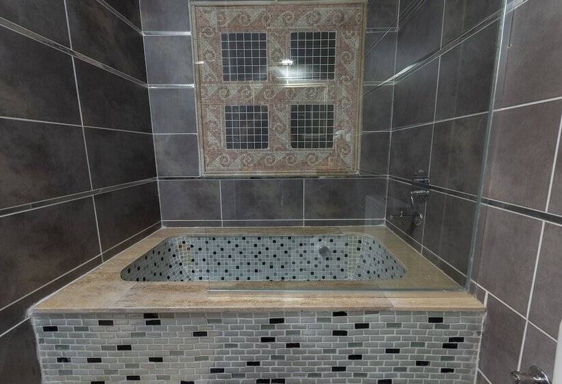 豪华房间, Rebetika Hotel & Bistro