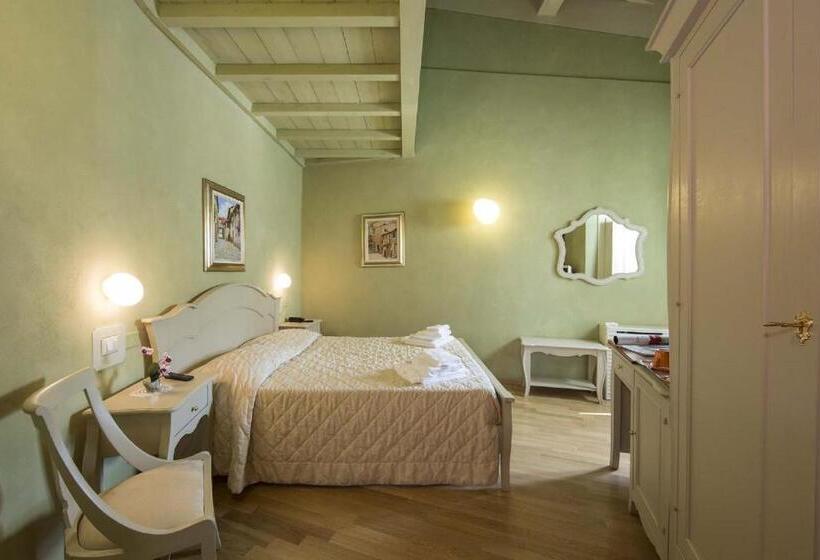 اتاق لوکس, Residenza D Epoca Relais I Miracoli