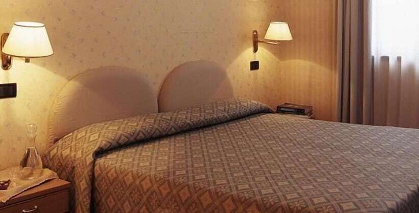 غرفة قياسية فردية, Ristorante La Lanterna