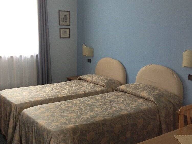 غرفة قياسية, Ristorante La Lanterna