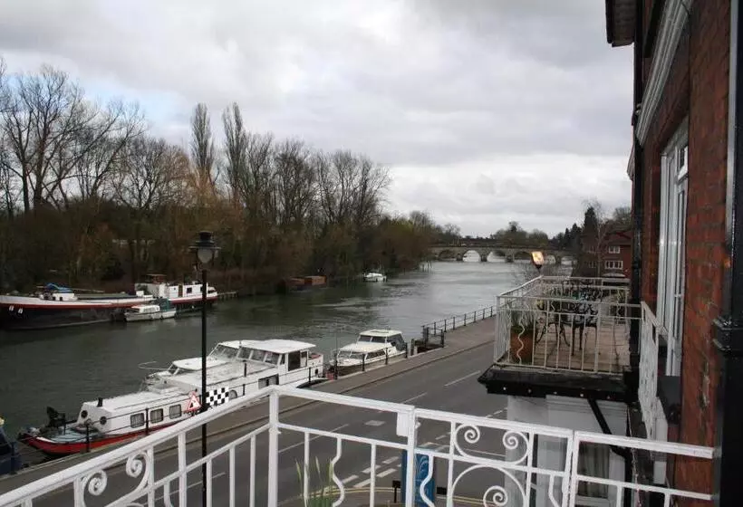 エクゼクティブルーム, Uno Hotel Thames