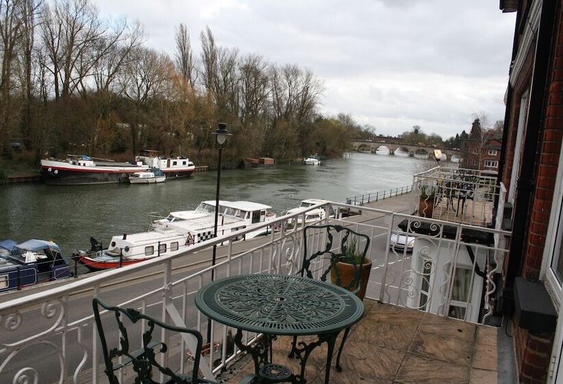 חדר אקזקיוטיב, Uno Hotel Thames