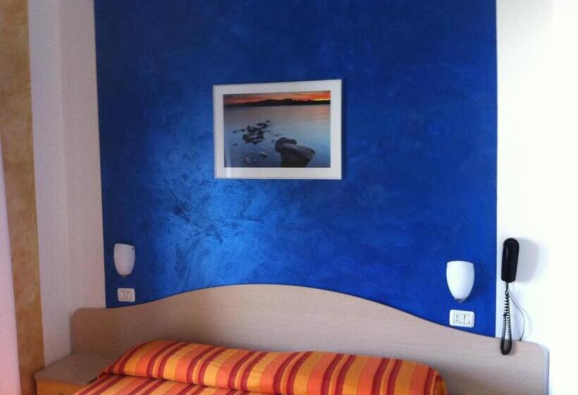 Economy Room, Viking