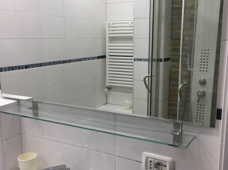 Standard Single Room, Viking