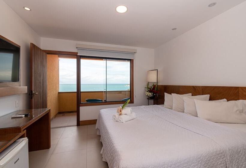 四人高级间, Ville La Plage & Beach Club