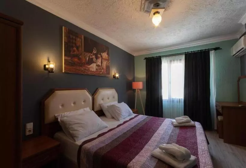 Standard-huone, Rebetika Hotel & Bistro