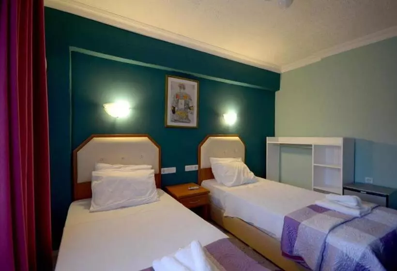 Economy-huone, Rebetika Hotel & Bistro