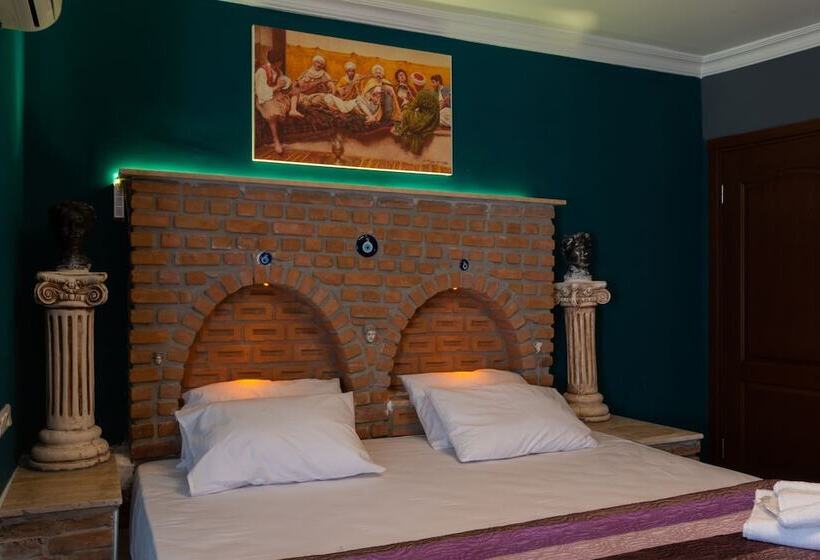 豪华房间, Rebetika Hotel & Bistro