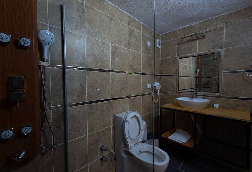 Номер Deluxe, Rebetika Hotel & Bistro