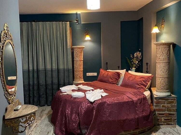 豪华房间, Rebetika Hotel & Bistro