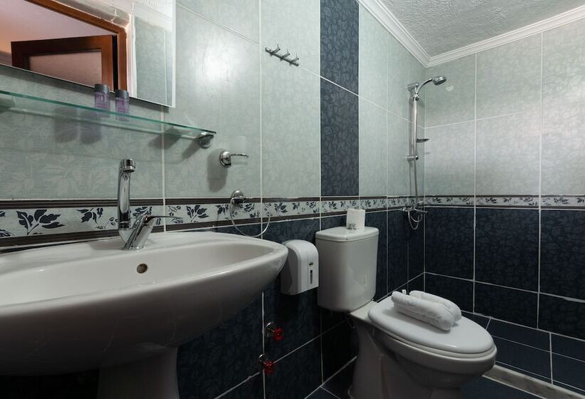 经济房, Rebetika Hotel & Bistro