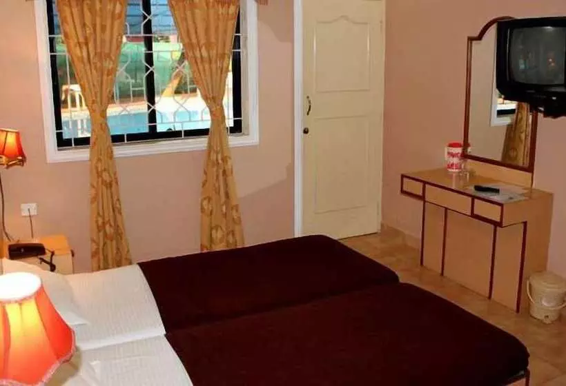 Chambre Standard, Amigo Plaza
