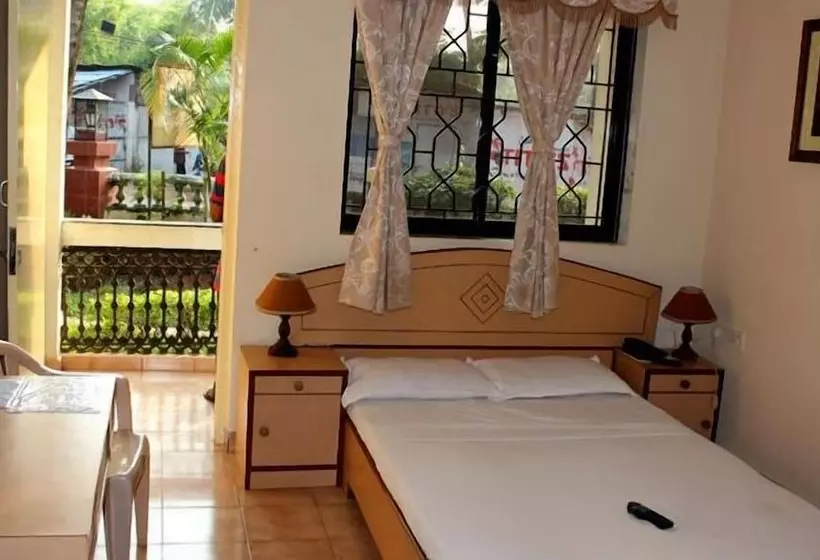Chambre Standard, Amigo Plaza