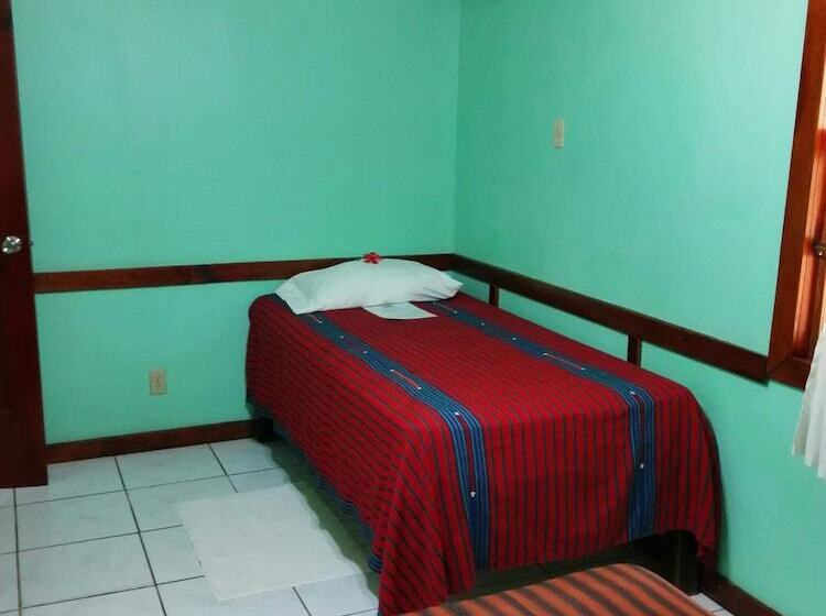 اتاق استاندارد, Bananarama Dive & Beach Resort