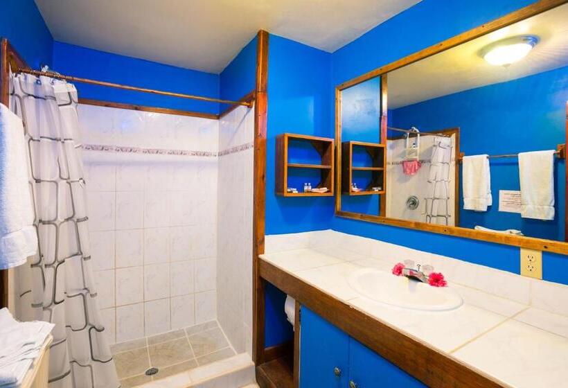 سوئیت با تخت بزرگ, Bananarama Dive & Beach Resort