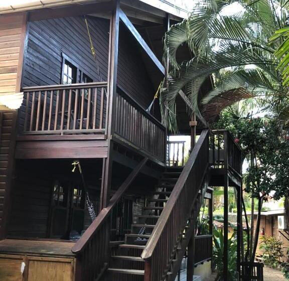 سوئیت با تخت بزرگ, Bananarama Dive & Beach Resort