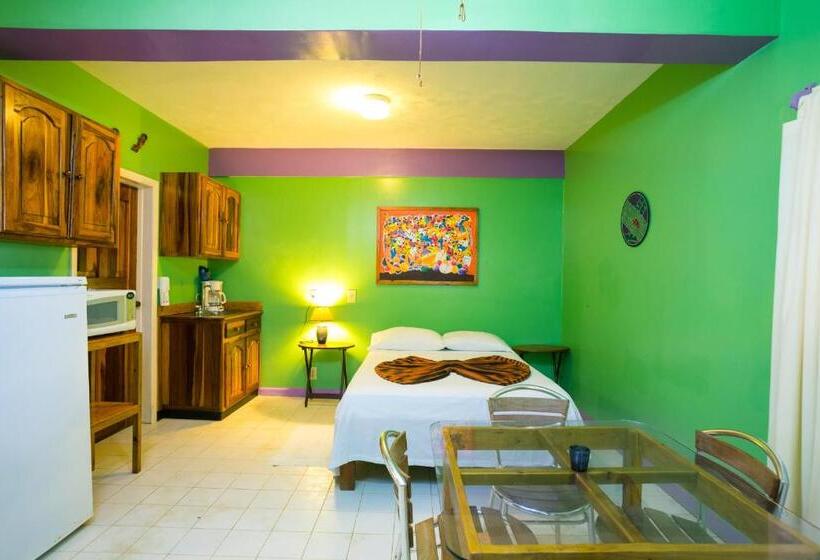 اتاق استاندارد با چشم‌انداز, Bananarama Dive & Beach Resort