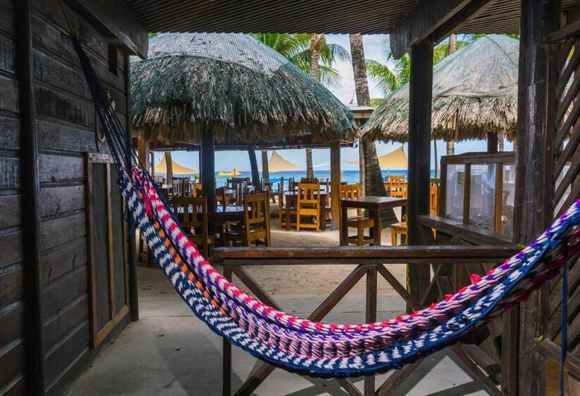 اتاق استاندارد با چشم‌انداز, Bananarama Dive & Beach Resort