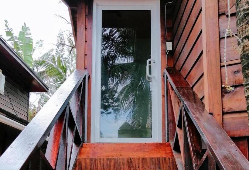 اتاق استاندارد با تخت بزرگ, Bananarama Dive & Beach Resort