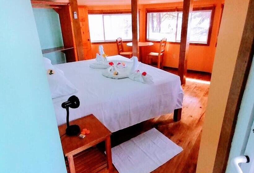 اتاق استاندارد با تخت بزرگ, Bananarama Dive & Beach Resort