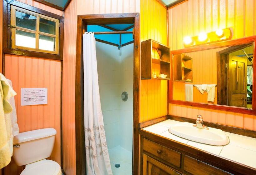 اتاق استاندارد, Bananarama Dive & Beach Resort