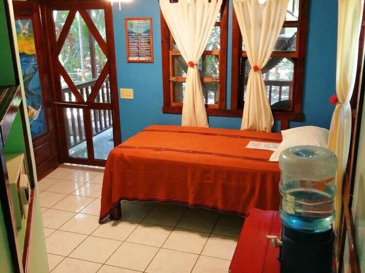 اتاق استاندارد, Bananarama Dive & Beach Resort