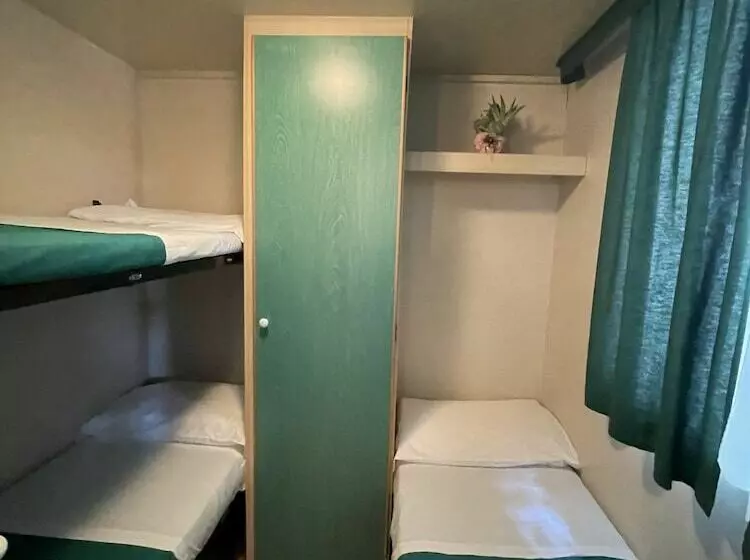 Talo 1 Makuuhuone, Camping Village Punta Navaccia