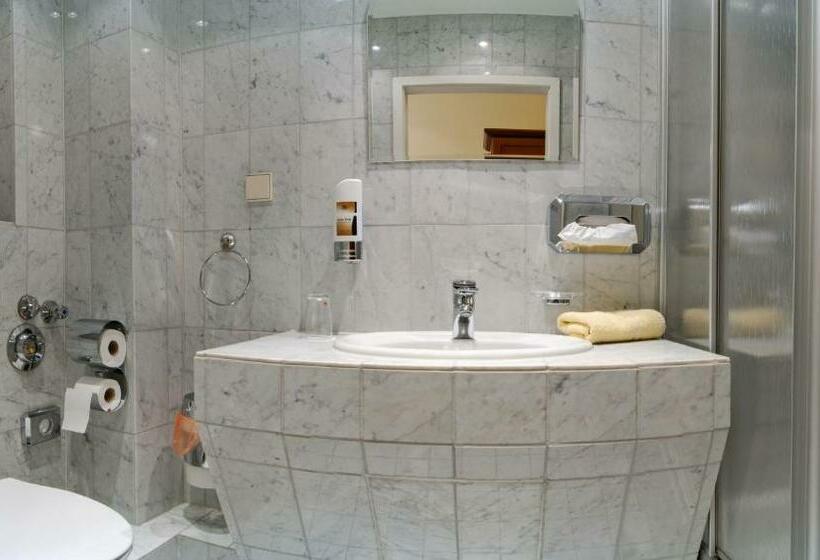 标准单人间, Deutsches Haus Mittweida