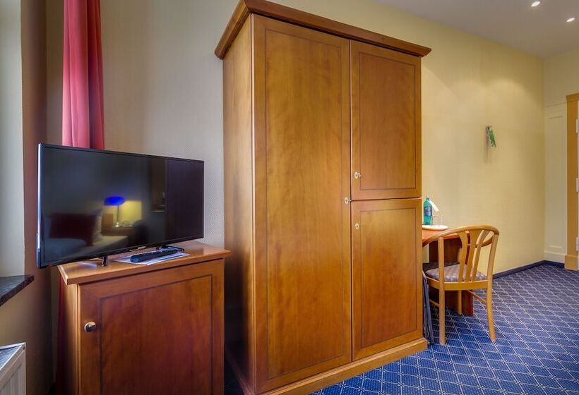 标准单人间, Deutsches Haus Mittweida