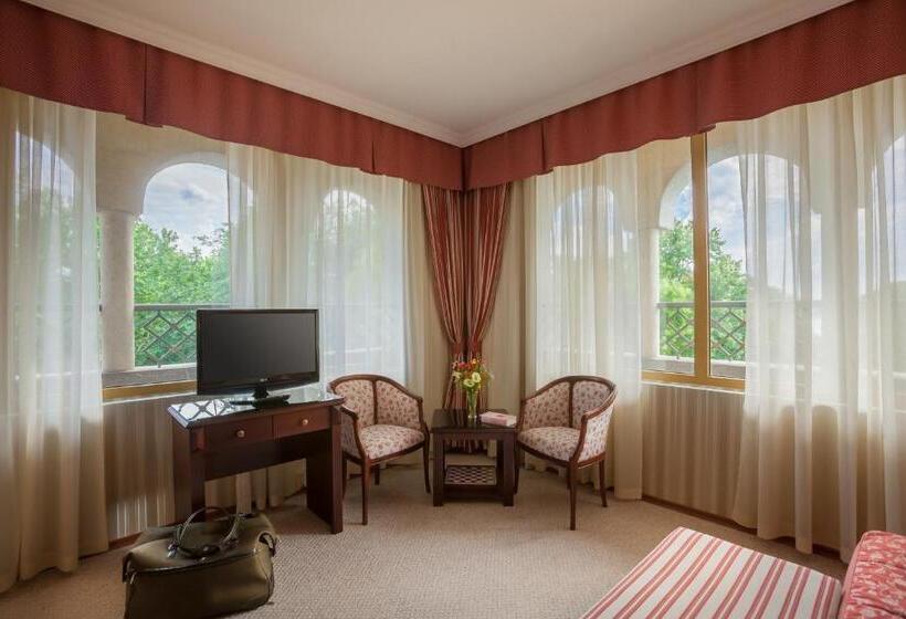 デラックススイート, Drustar