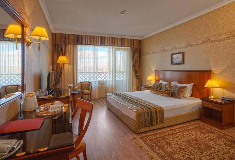 スタンダードルーム, Drustar