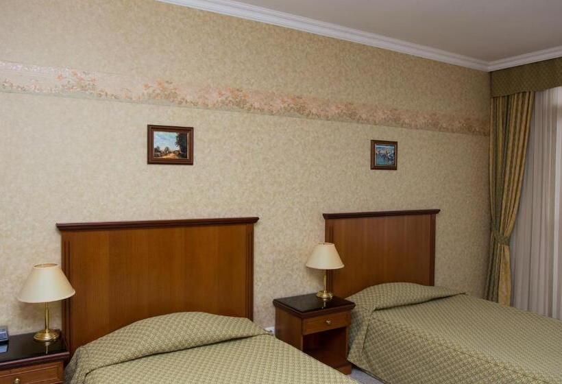 スタンダードルーム, Drustar