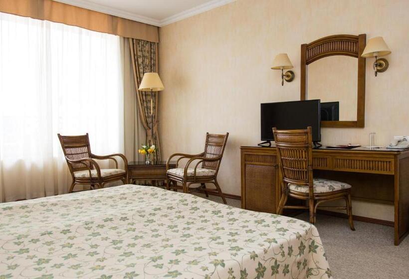 エコノミールーム, Drustar